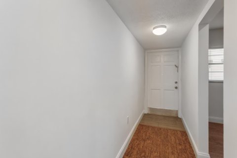 Condo in Davie, Florida, 2 bedrooms  № 1026968 - photo 6