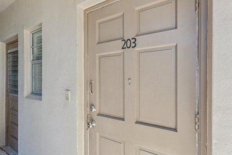 Condo in Davie, Florida, 2 bedrooms  № 1026968 - photo 28