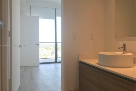 Apartamento en alquiler en Miami, Florida, 1 dormitorio, 56.86 m2 № 1345811 - foto 14