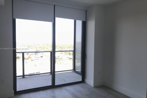 Apartamento en alquiler en Miami, Florida, 1 dormitorio, 56.86 m2 № 1345811 - foto 20