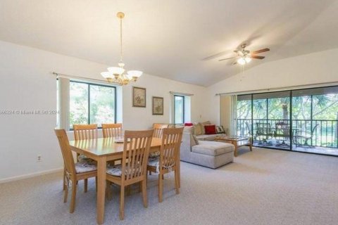 Condo in Palm Beach Gardens, Florida, 3 bedrooms  № 1383628 - photo 3