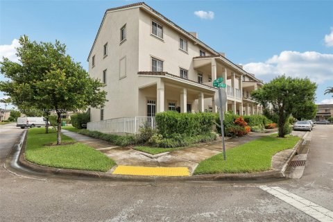 Townhouse in Homestead, Florida 4 bedrooms, 224.36 sq.m. № 1397711 - photo 27