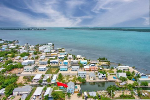 House in Big Pine Key, Florida 3 bedrooms № 1397606 - photo 2