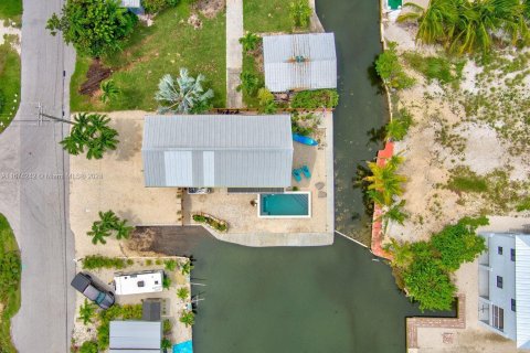 Casa en venta en Big Pine Key, Florida, 3 dormitorios № 1397606 - foto 15