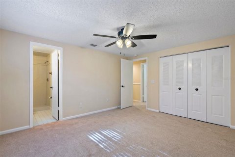 Casa en venta en Tampa, Florida, 4 dormitorios, 181.25 m2 № 1089927 - foto 21