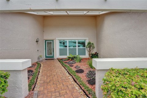 Casa en venta en Sunrise, Florida, 3 dormitorios, 153.75 m2 № 1230994 - foto 4