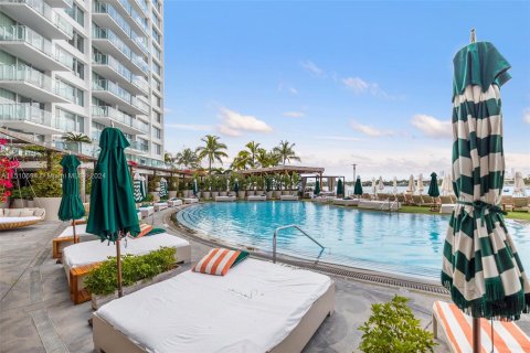 Condo in Miami Beach, Florida, 1 bedroom  № 1223747 - photo 3