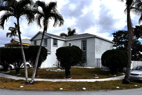 Купить виллу или дом в Мирамар, Флорида 4 спальни, 207.92м2, № 1060558 - фото 3