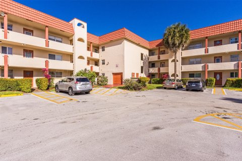 Condominio en venta en Sunrise, Florida, 1 dormitorio, 59.46 m2 № 1059931 - foto 5