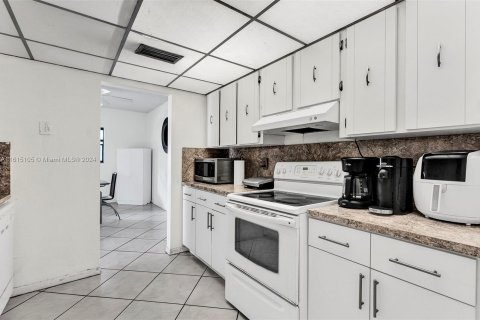 Condo in Davie, Florida, 3 bedrooms  № 1236769 - photo 9