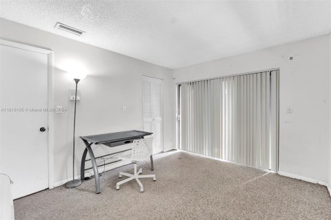 Condo in Davie, Florida, 3 bedrooms  № 1236769 - photo 24