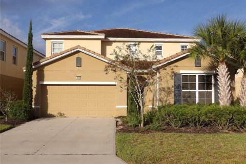 House in Davenport, Florida 6 bedrooms, 303.79 sq.m. № 1323926 - photo 1