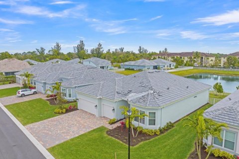 Villa ou maison à vendre à Lake Worth, Floride: 4 chambres, 222.69 m2 № 1019855 - photo 2