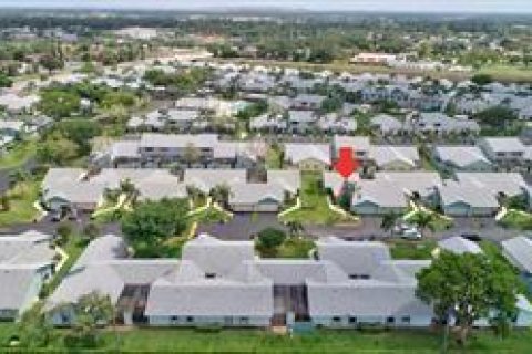 Villa ou maison à louer à Boca Raton, Floride: 3 chambres, 138.52 m2 № 1065544 - photo 6