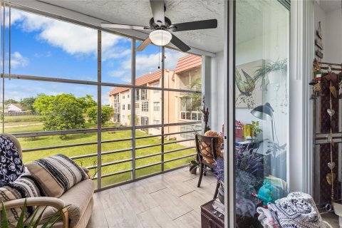 Copropriété à vendre à Sunrise, Floride: 1 chambre, 59.46 m2 № 1233175 - photo 10