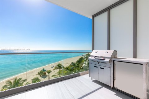 Condo in Sunny Isles Beach, Florida, 4 bedrooms  № 1356814 - photo 9