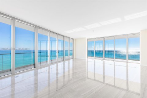 Condo in Sunny Isles Beach, Florida, 4 bedrooms  № 1356814 - photo 2