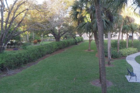 Copropriété à vendre à Tamarac, Floride: 2 chambres, 117.99 m2 № 1241429 - photo 8