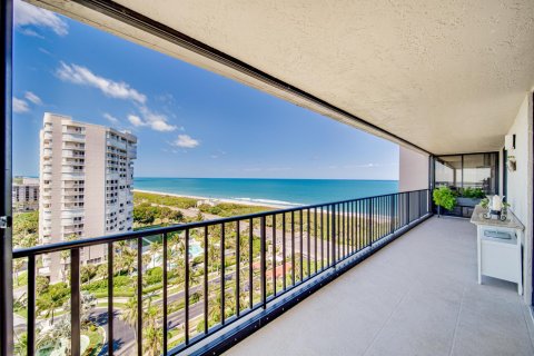 Condo in Hutchinson Island South, Florida, 2 bedrooms  № 1055045 - photo 29