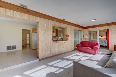 Casa en venta en Tamarac, Florida, 2 dormitorios, 147.44 m2 № 1038284 - foto 13