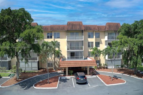 Condominio en venta en Lauderhill, Florida, 2 dormitorios, 102.66 m2 № 1306294 - foto 19