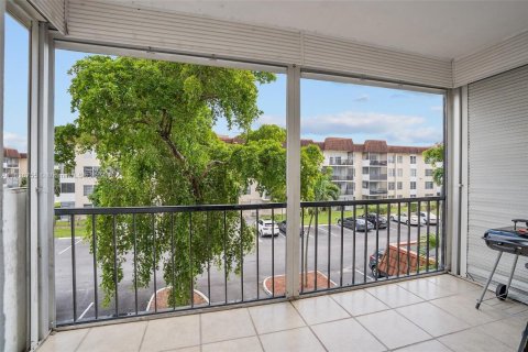 Condominio en venta en Lauderhill, Florida, 2 dormitorios, 102.66 m2 № 1306294 - foto 13