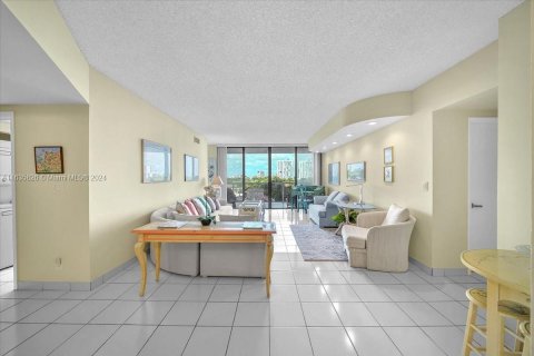 Condominio en venta en Aventura, Florida, 2 dormitorios, 136.57 m2 № 1306184 - foto 6