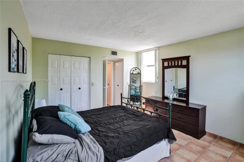 Condo in Lauderdale Lakes, Florida, 1 bedroom  № 1236032 - photo 27