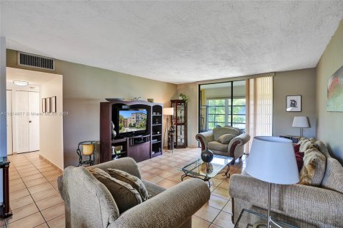 Copropriété à vendre à Lauderdale Lakes, Floride: 1 chambre, 69.49 m2 № 1236032 - photo 16