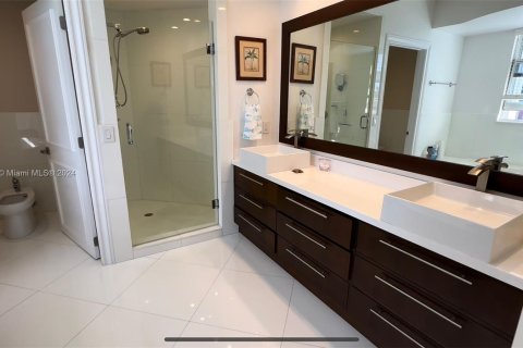 Condo in Key Biscayne, Florida, 3 bedrooms  № 1236030 - photo 10