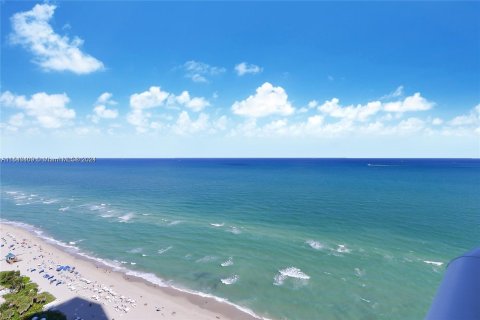Condo in Sunny Isles Beach, Florida, 3 bedrooms  № 1033457 - photo 5