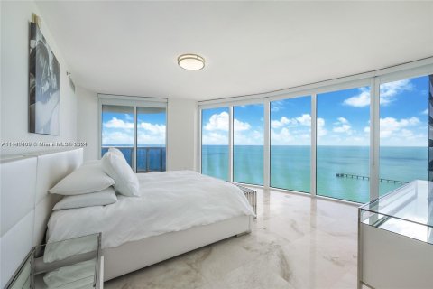 Copropriété à vendre à Sunny Isles Beach, Floride: 3 chambres, 255.95 m2 № 1033457 - photo 13