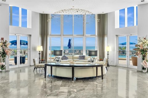 Condominio en venta en Sunny Isles Beach, Florida, 3 dormitorios, 255.95 m2 № 1033457 - foto 22