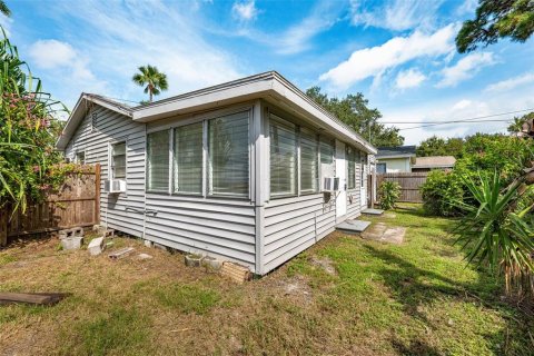 Casa en venta en Saint Petersburg, Florida, 4 dormitorios, 107.4 m2 № 1402434 - foto 21