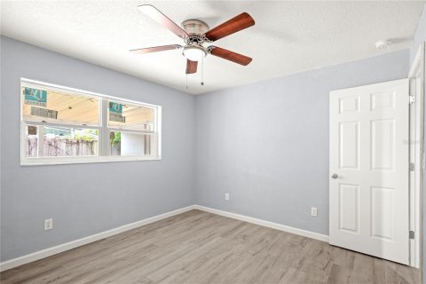 House in Orlando, Florida 3 bedrooms, 170.48 sq.m. № 1387637 - photo 28