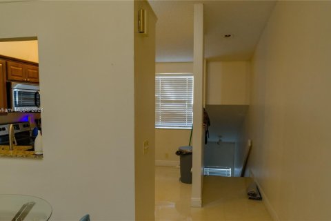 Copropriété à vendre à Lauderhill, Floride: 1 chambre, 69.21 m2 № 1348835 - photo 28