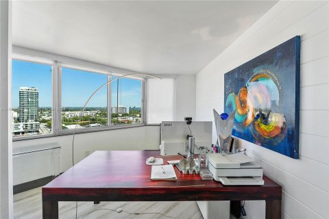 Copropriété à vendre à Miami Beach, Floride: 2 chambres, 135.17 m2 № 1348883 - photo 8