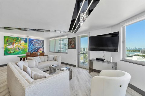 Copropriété à vendre à Miami Beach, Floride: 2 chambres, 135.17 m2 № 1348883 - photo 7