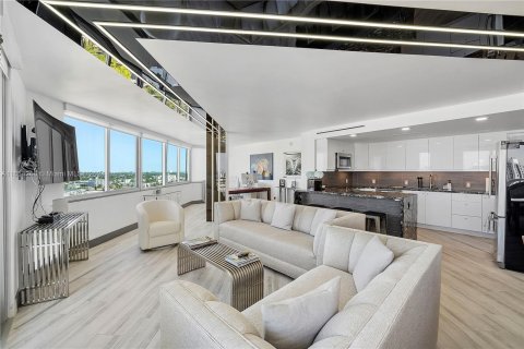 Copropriété à vendre à Miami Beach, Floride: 2 chambres, 135.17 m2 № 1348883 - photo 14