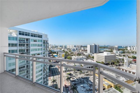 Copropriété à vendre à Miami Beach, Floride: 2 chambres, 135.17 m2 № 1348883 - photo 4