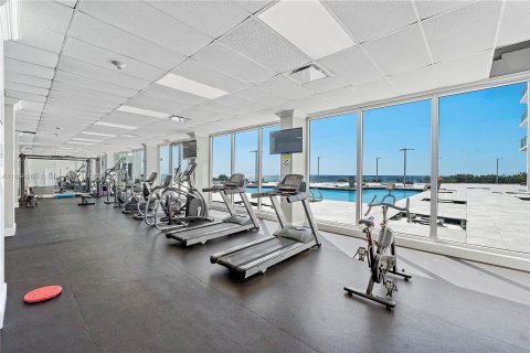 Condo in Miami Beach, Florida, 2 bedrooms  № 1348883 - photo 30