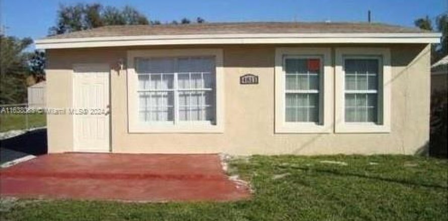 House in West Park, Florida 3 bedrooms, 161.74 sq.m. № 1320748