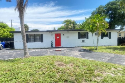 House in Fort Lauderdale, Florida 3 bedrooms, 147.53 sq.m. № 1360547 - photo 3