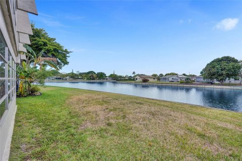 Condominio en venta en Tamarac, Florida, 1 dormitorio, 69.68 m2 № 1360717 - foto 26