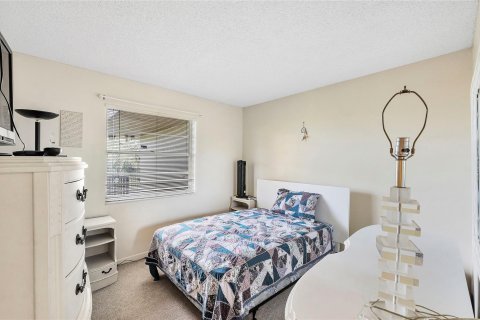 Condo in Lauderdale Lakes, Florida, 2 bedrooms  № 1072429 - photo 5