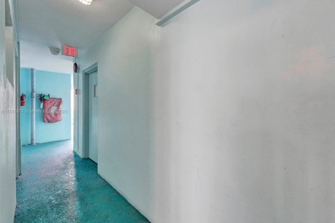 Copropriété à vendre à Miami Beach, Floride: 2 chambres, 87.33 m2 № 1065002 - photo 26