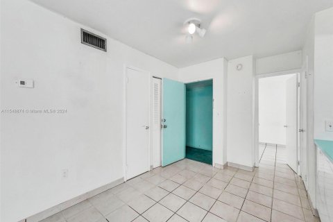 Купить кондоминиум в Майами-Бич, Флорида 2 спальни, 87.33м2, № 1065002 - фото 27