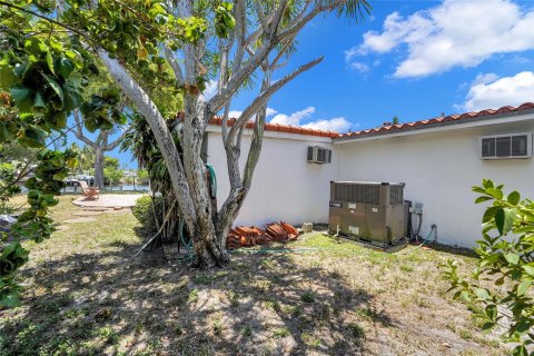 Villa ou maison à vendre à Pompano Beach, Floride: 3 chambres, 196.67 m2 № 1226965 - photo 6