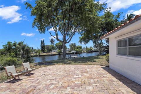 Villa ou maison à vendre à Pompano Beach, Floride: 3 chambres, 196.67 m2 № 1226965 - photo 20