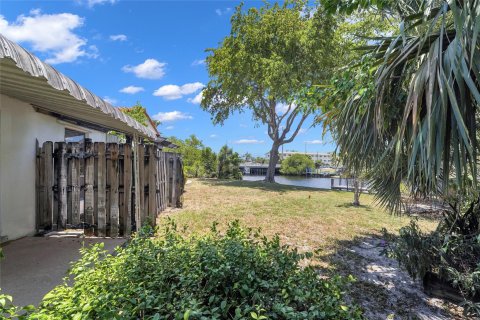 Villa ou maison à vendre à Pompano Beach, Floride: 3 chambres, 196.67 m2 № 1226965 - photo 5